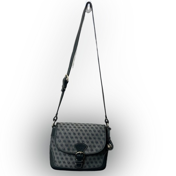 Dooney &Bourke Elegant Black Patterned Crossbody Bag - Picture 12 of 13